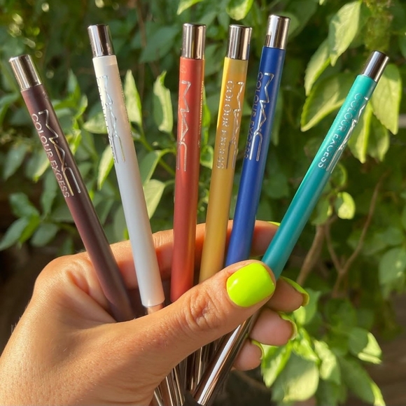 Mac Colour Excess Gel Pencil Eye Liner | Nudge Nudge, Ink Ink | Brand New in Box - Picture 10 of 14